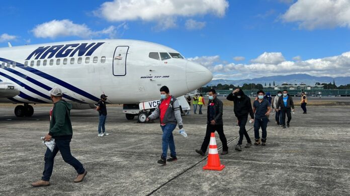 Estados Unidos deportó 2.229 guatemaltecos en enero