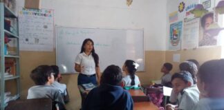 Estudiantes en clase - ley de participación estudiantil