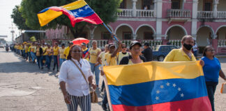 protesta de maestros y trabajadores