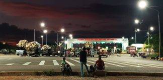 Grupo de indígenas trancan el puente sobre el lago de Maracaibo