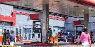 Continúan las colas para surtir gasolina en Táchira