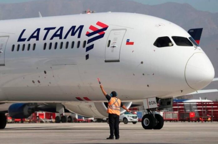 Avión de LATAM Airlines