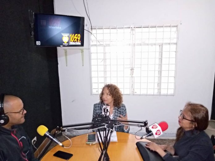 “Hay que esperar el próximo CU. Ellos ya tienen la información que recibieron por correo electrónico y las autoridades ya lo tienen en sus manos. Esperamos la discusión del Consejo Universitario con relación a los resultados y el comportamiento de la comunidad universitaria ante la consulta virtual”, dijo Durán.
