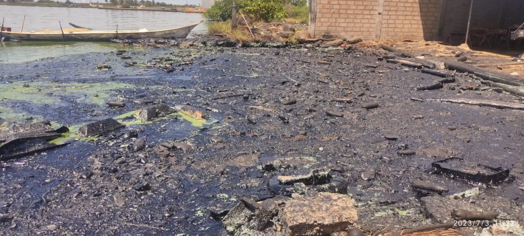 Lago de Maracaibo contaminado