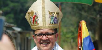 Mons Luis Enrique Rojas