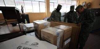 Abren los centros de votación de Ecuador