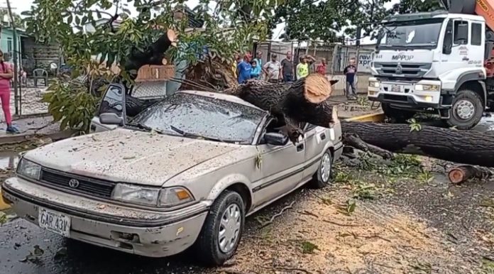 Onda tropical en Cumaná, estado Sucre