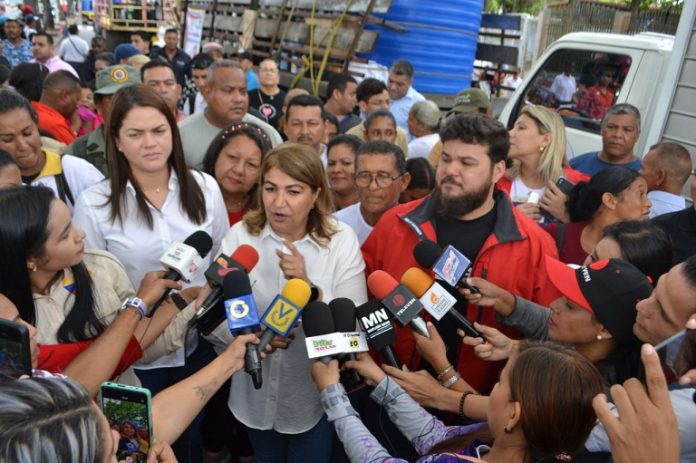Ministra de Educación Yelitze Santaella en Monagas