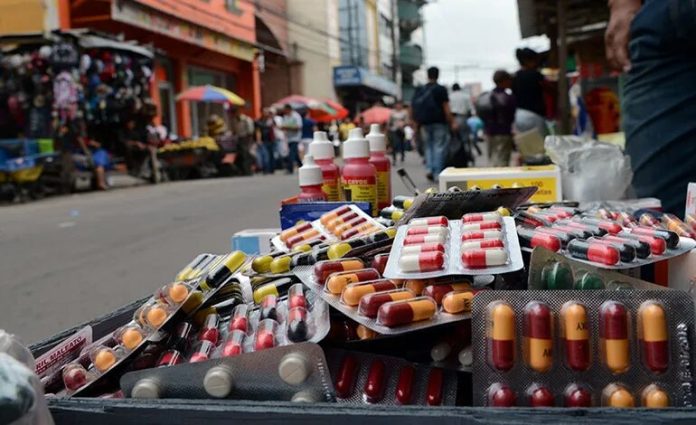 Venta de medicinas en la calle - medicamentos
