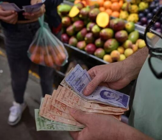 Bolívares - compra - canasta familiar - Cedice Libertad