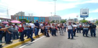 Protesta de trabajadores de Unicasa en Lechería, Anzoátegui