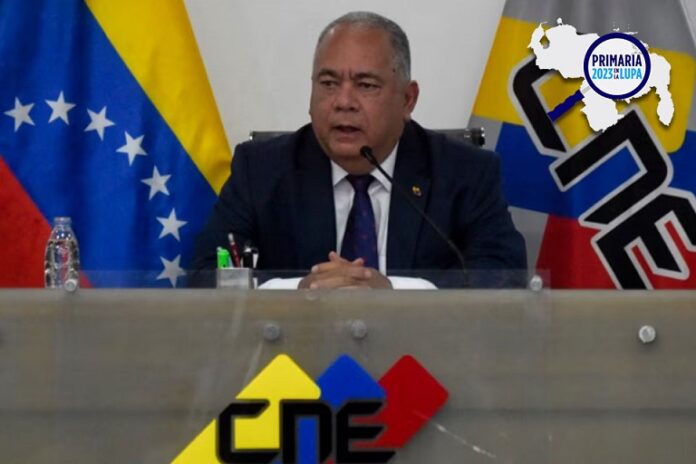 Elvis Amoroso, presidente del CNE