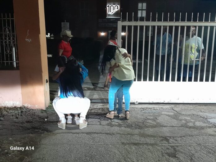 Siguen presos los representantes de los niños liberados en Curazao
