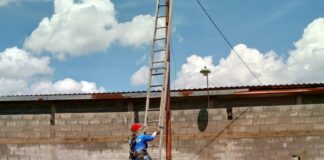 En el Cujizal de Bobare ya cuentan con servicio eléctrico