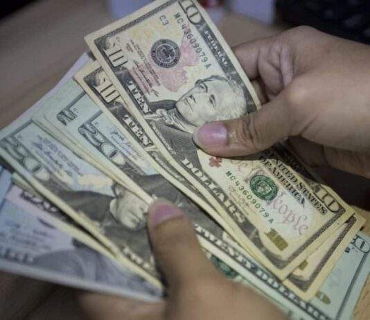 Educadores del Táchira alzan la voz por salarios dignos dinero - salarios - billetes - dólares