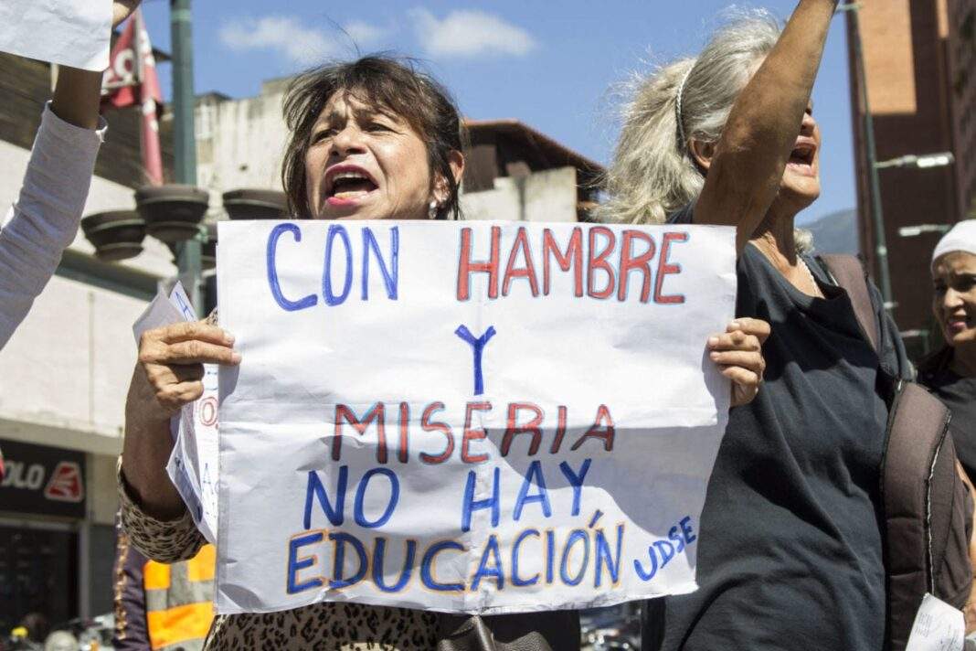 maestros Escuela de Educación