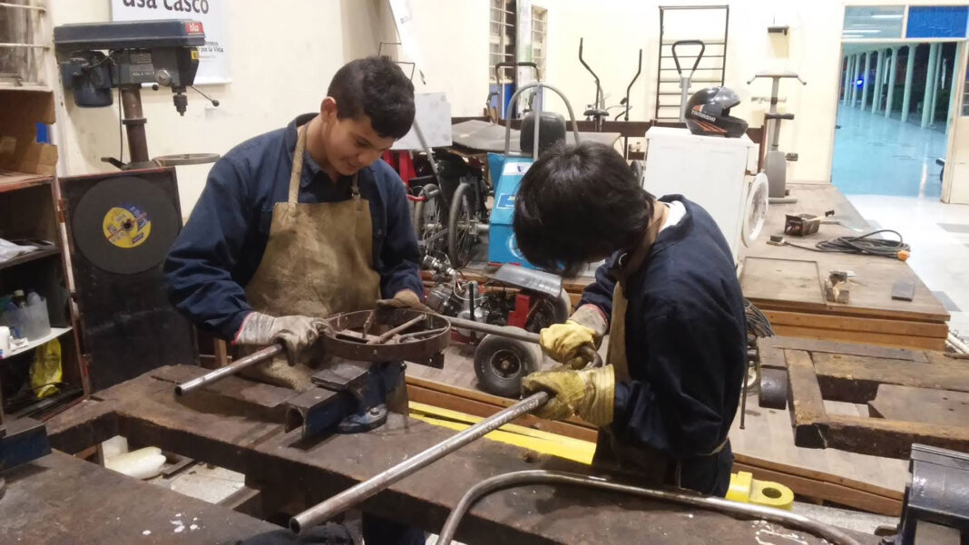 “No hay educación técnica sin talleres dotados”