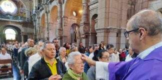 Merideños abarrotan las iglesias en el inicio de la cuaresma