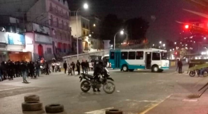colectivo “De cara al río”