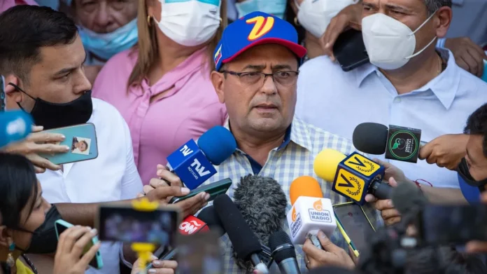 Buscar un sustituto para María Corina Machado