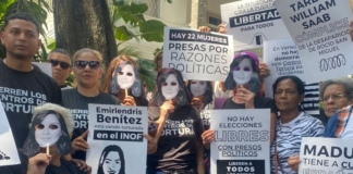 activistas protestaron por Rocío San Miguel