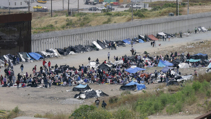 Deportar migrantes