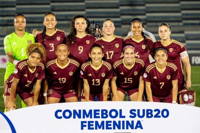 Vinotinto femenina en el Sudamericano sub-20 La Vinotinto femenina se estrenó en el hexagonal final del Sudamericano Sub-20 con una derrota frente a Paraguay.