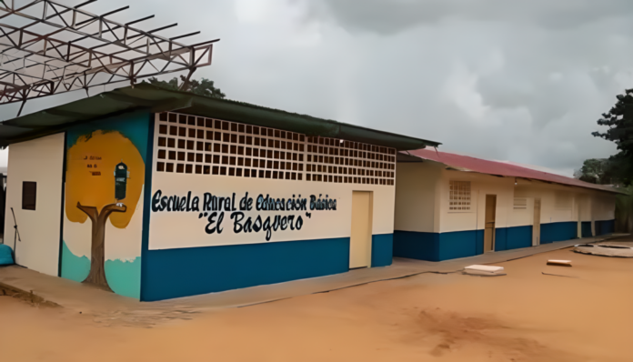 Cambio de nombre de las escuelas