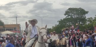 Alcalde Javier Oropeza