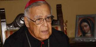 Falleció monseñor Roberto Lückert León