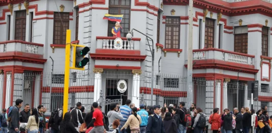 Relaciones con Perú