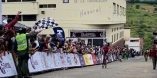 Ciclistas en el Clásico de la Consolación