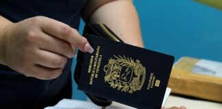 Pasaportes venezolanos Ecuador