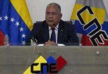 Perfil de Elvis Amoroso, actual presidente del CNE