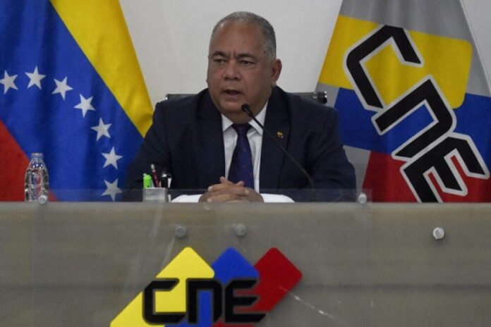 Perfil de Elvis Amoroso, actual presidente del CNE