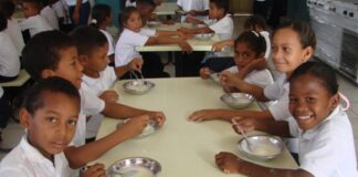 Ministerio de Educación alimentación para los estudiantes
