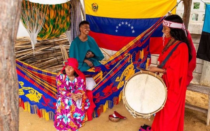 Mujeres indígenas de Fe y Alegría