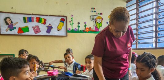 Campaña de Fe y Alegría beca a un estudiante