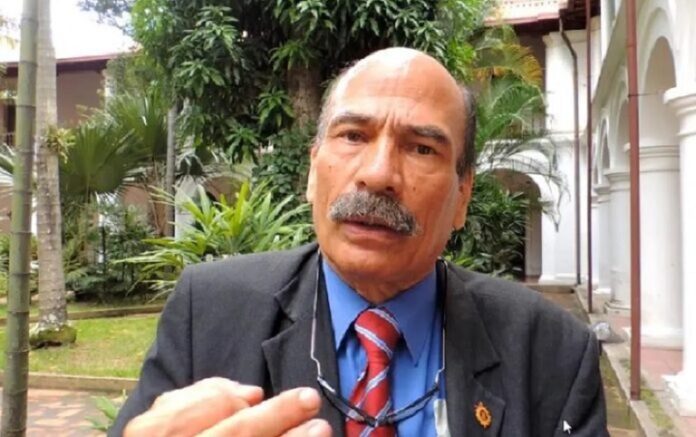 Economista Francisco Chirinos