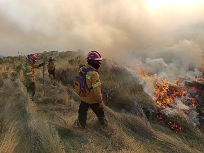 Emergencia por incendio en Ecuador.