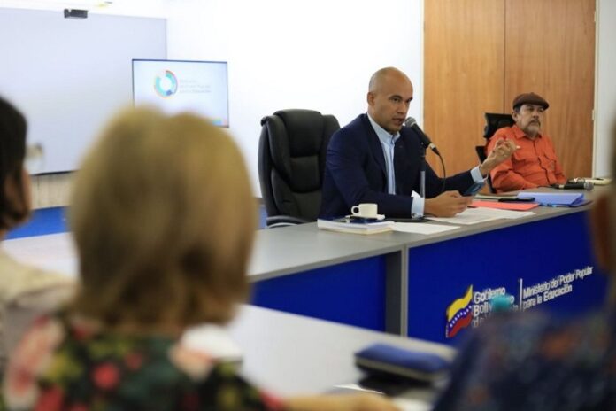 Ministro de Educación Héctor Rodríguez