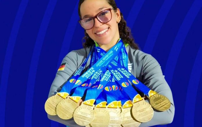 Mónica Leydar Mómica Leydar