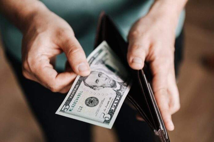 Salario-Laboral-LabLabor-Venezuela Con Real y Medio