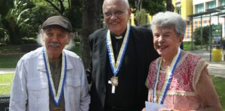 Tres grandes pilares condecorados por la UCAB