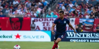 Miguel Navarro sigue en Talleres de Córdoba.