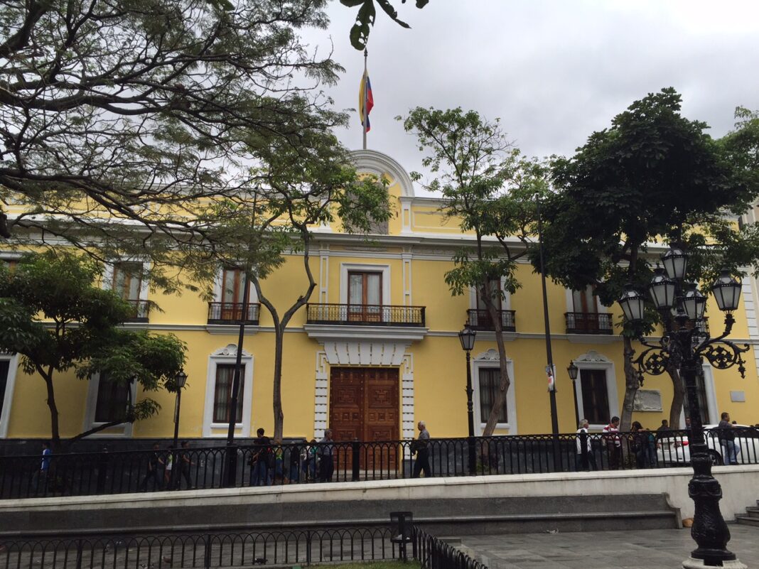 Relaciones con Paraguay