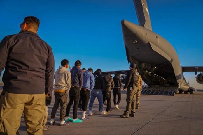 Deportaciones masivas desde EEUU