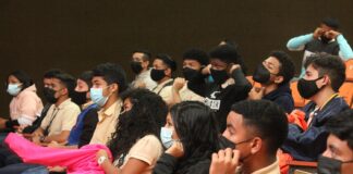 Jóvenes venezolanos afirman no contar con opciones de trabajo bien remuneradas en el país