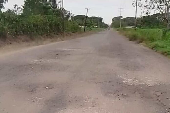 Carretera comunidad El Zamuro en Tucupita, Delta Amacuro