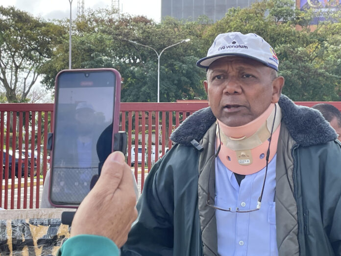 Jubilados en Guayana exigen recuperación del salario y servicios de salud